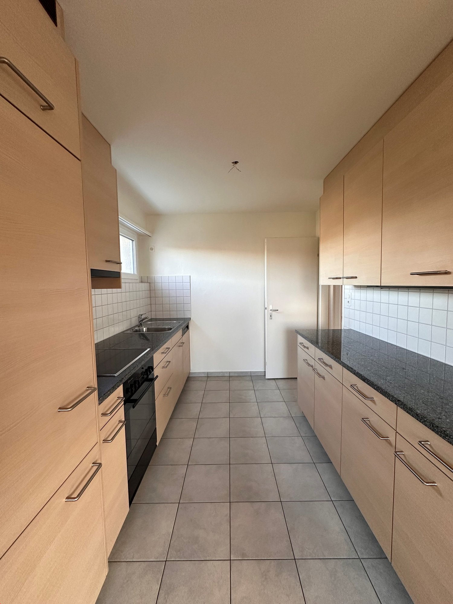 Sonnige 4,5 Zimmerwohnung mit Balkon -  Bild 3