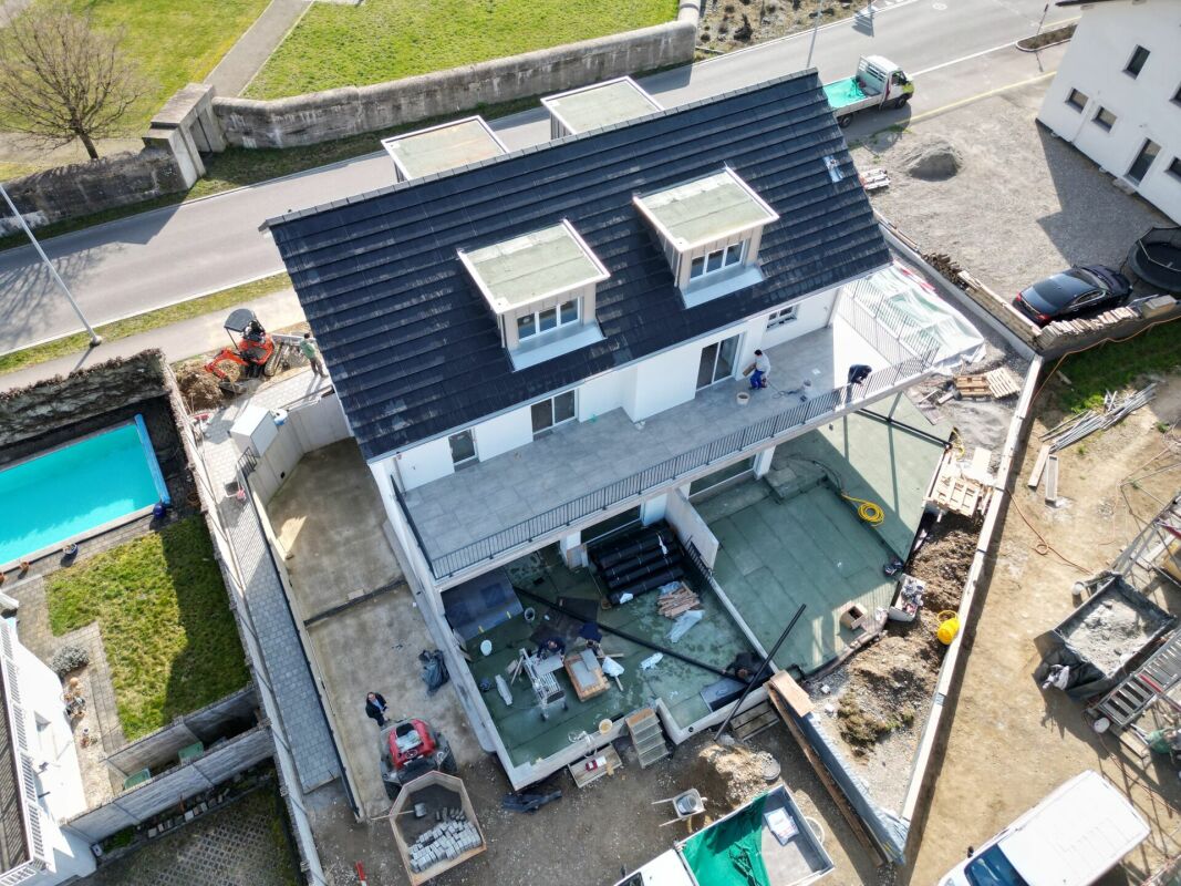 Neubau-Doppeleinfamilienhaus mit gehobener Ausstattung und viel Platz. -  Bild 4