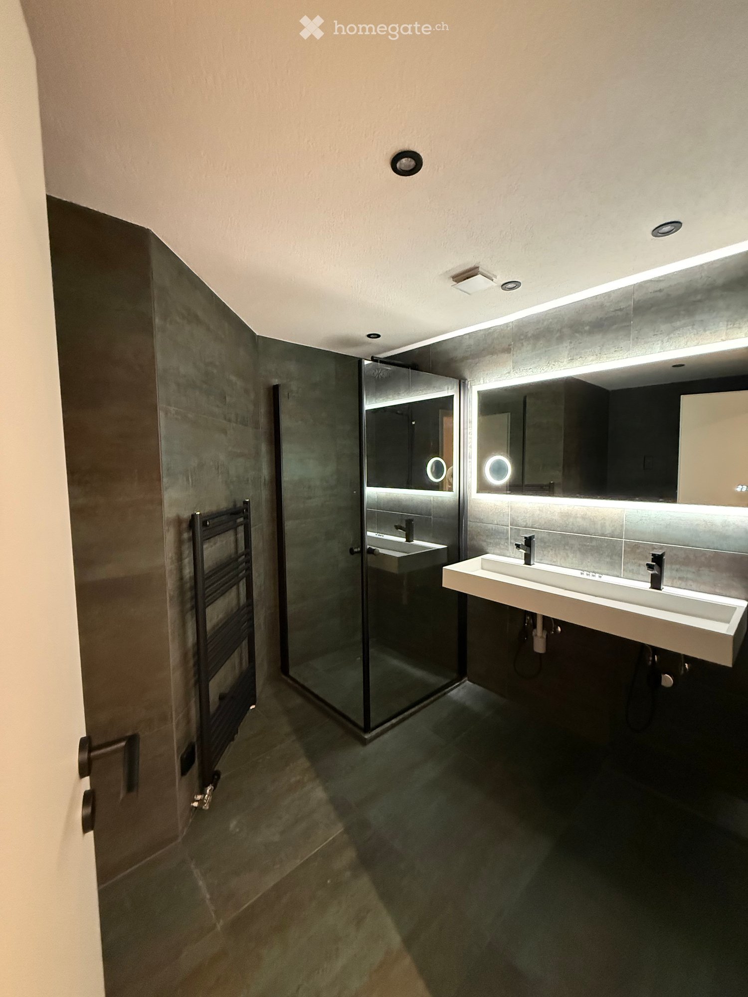 Stylische Designer-Wohnung mit Garten, Terrasse & Smart-Home – Neubauähnlicher Standard - Bild 1