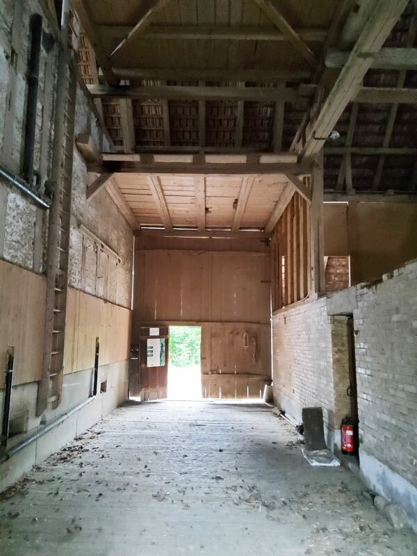 Ehemaliges Bauernhaus mit Baulandreserve und Architekturverpflichtung - Ehemaliges Bauernhaus Gotthelfstrasse 25, 3437 Utzenstorf