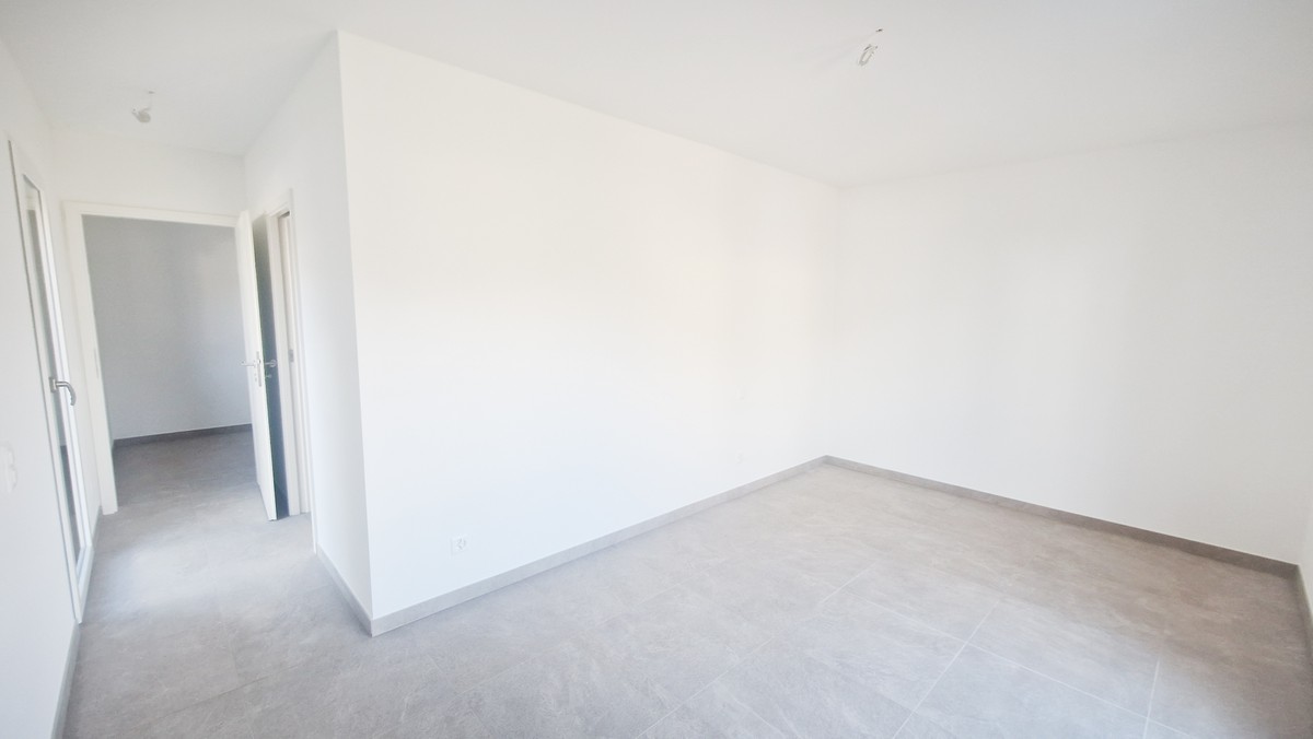 Casa 4,5 locali in contesto bifamiliare con giardino privato. - Bild 9