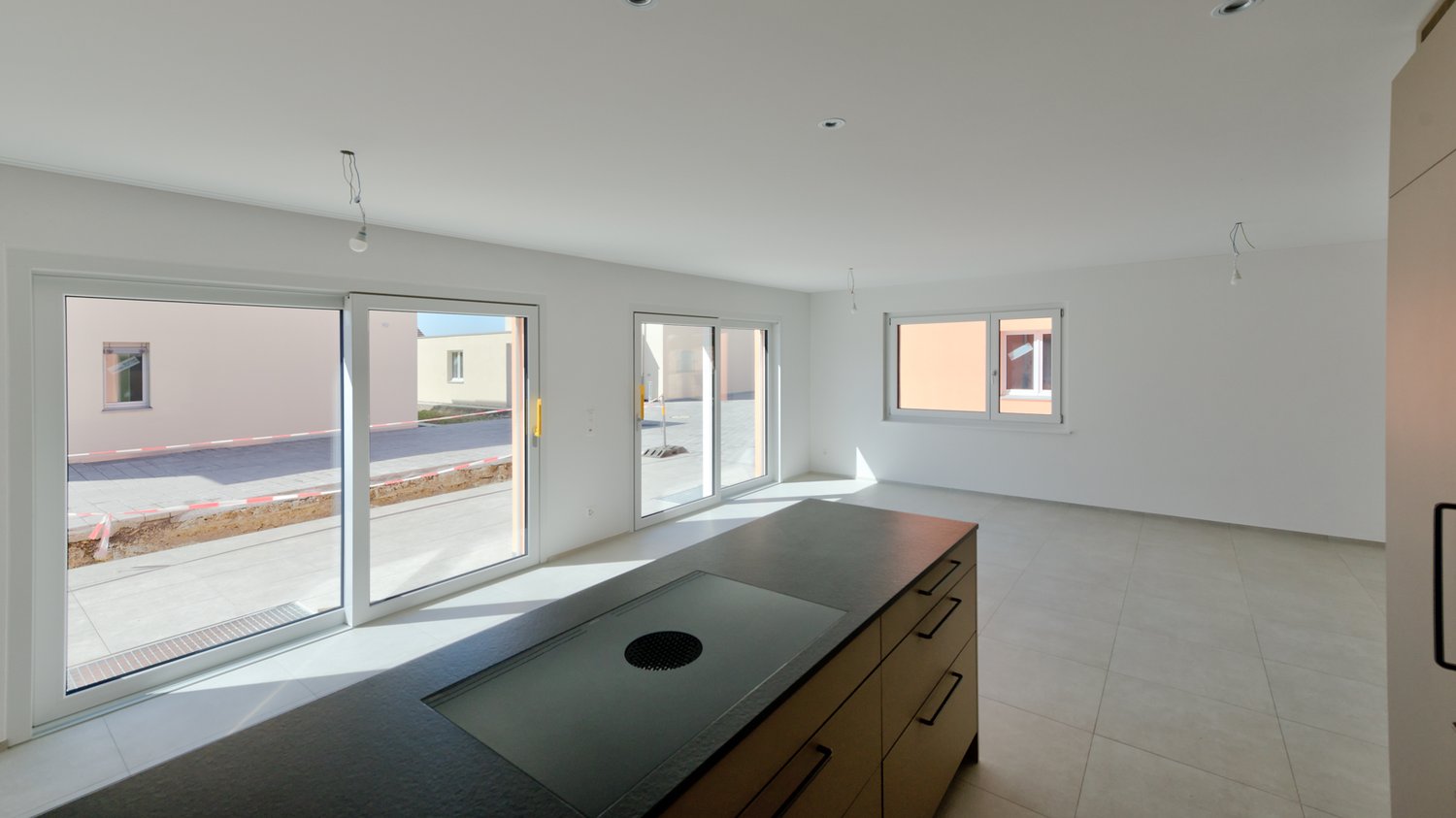 *Neubau* Letztes 5 ½-ZI. EFH mit Traum-Küche, viel Platz für Ihre Kinder im grossen Garten, etc. - Bild 6