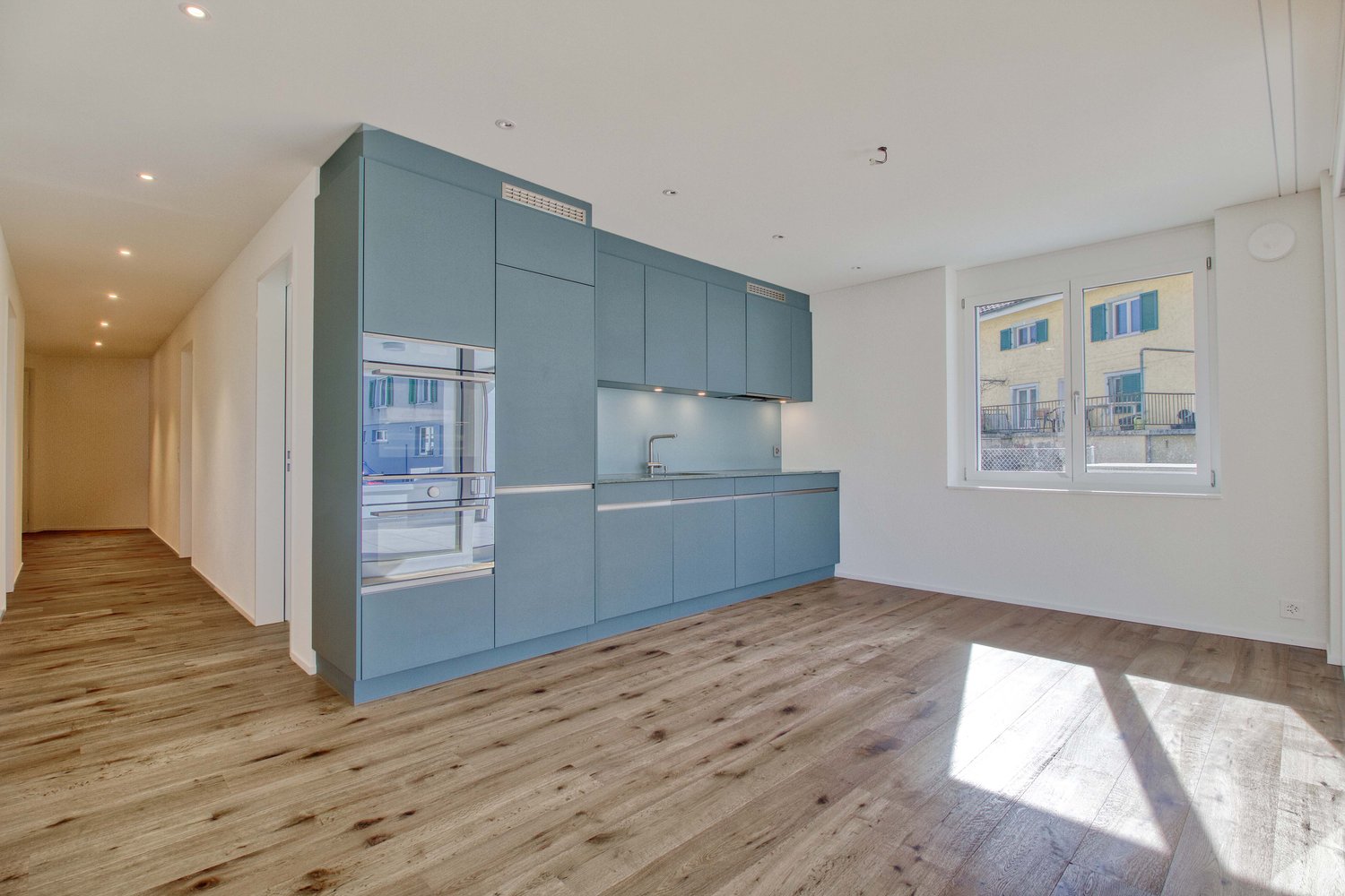 Grosszügige, helle 2.5-Zi-Gartenwohnung an zentraler Lage. Am Lohrengässli. - Bild 3