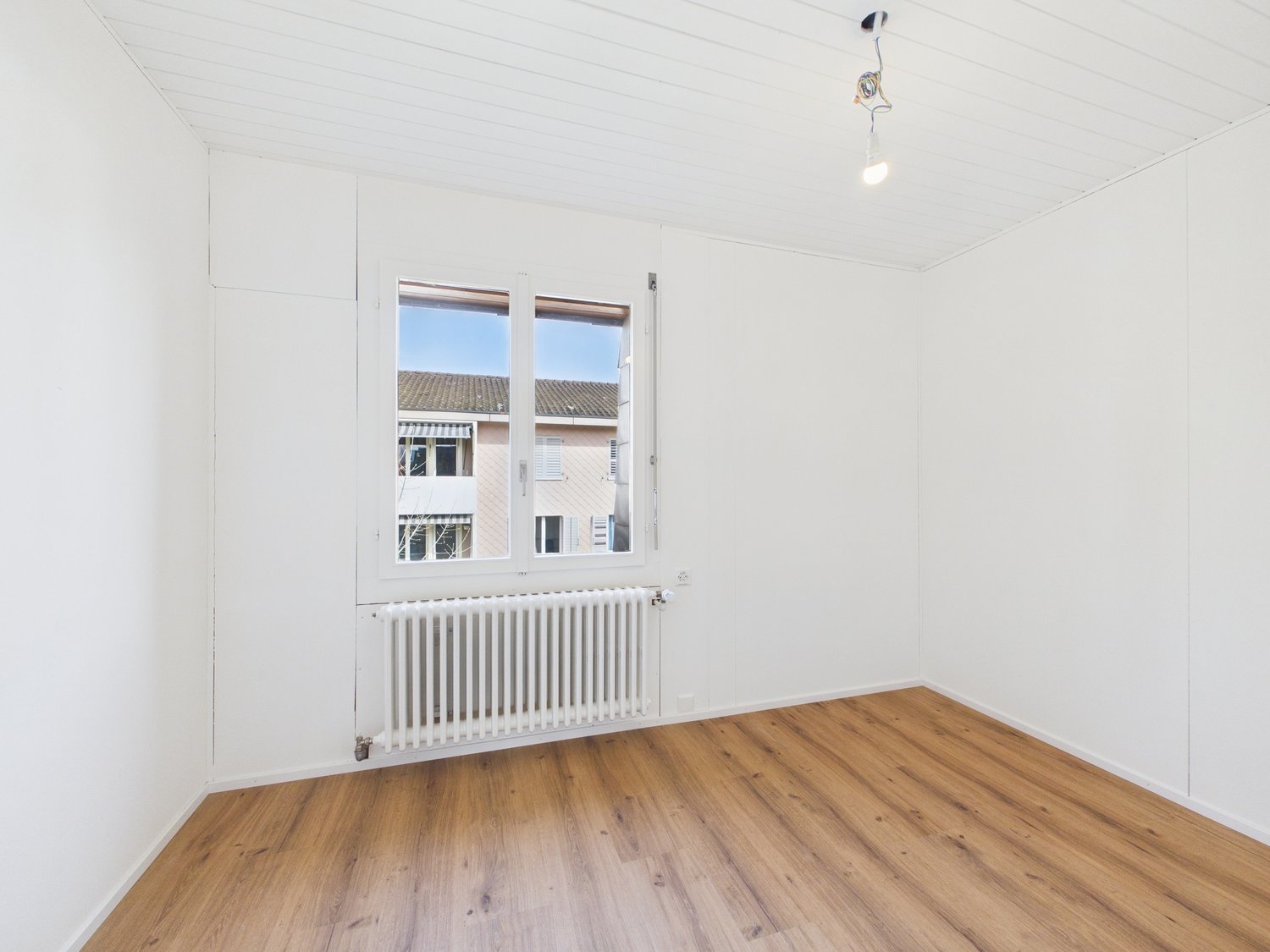 Charmante 4.5 Zimmer-Dachwohnung im Telli -  Bild 11