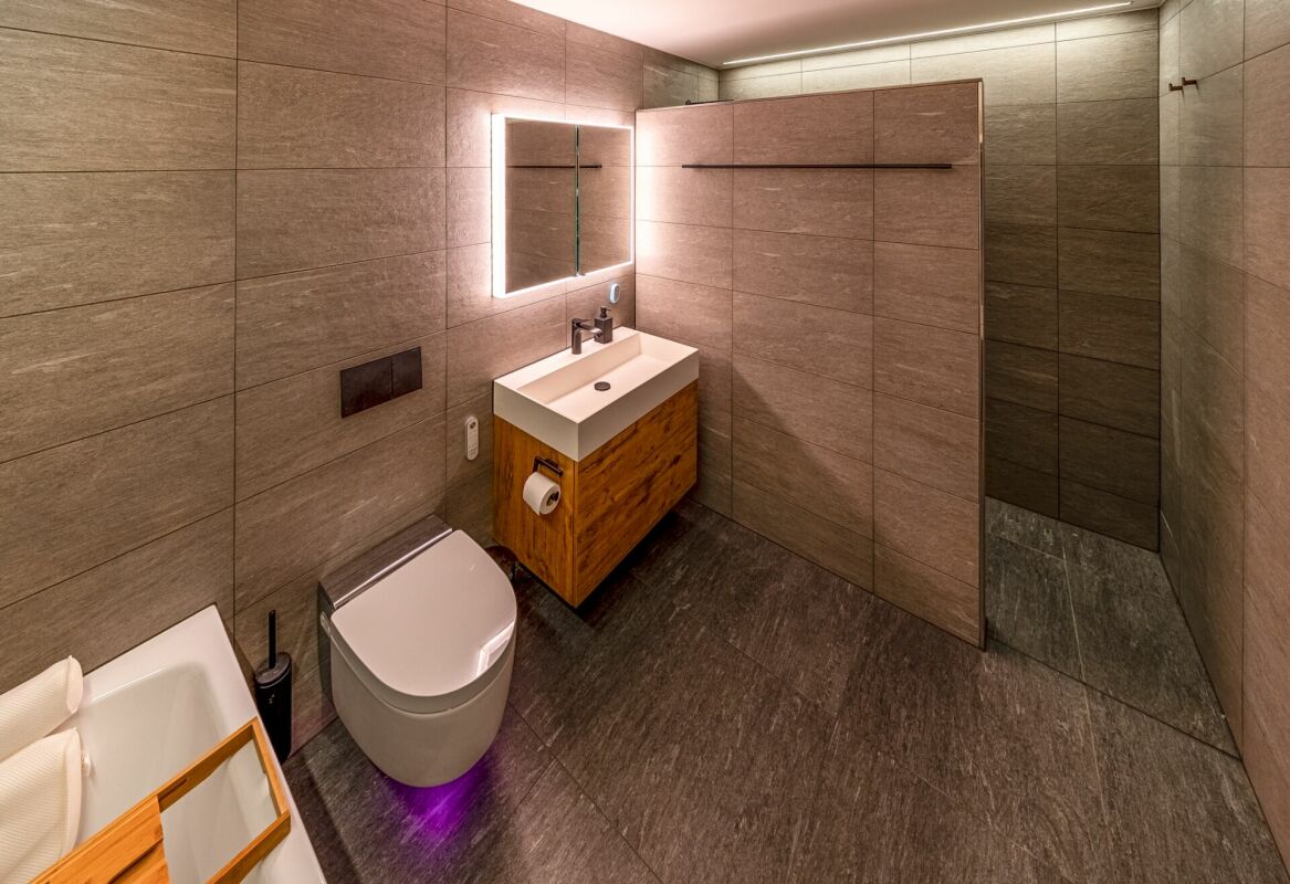 3.5-Zimmer-Gartenwohnung in Amriswil mit Blick ins Grüne (Landwirtschaftszone) - Badezimmer