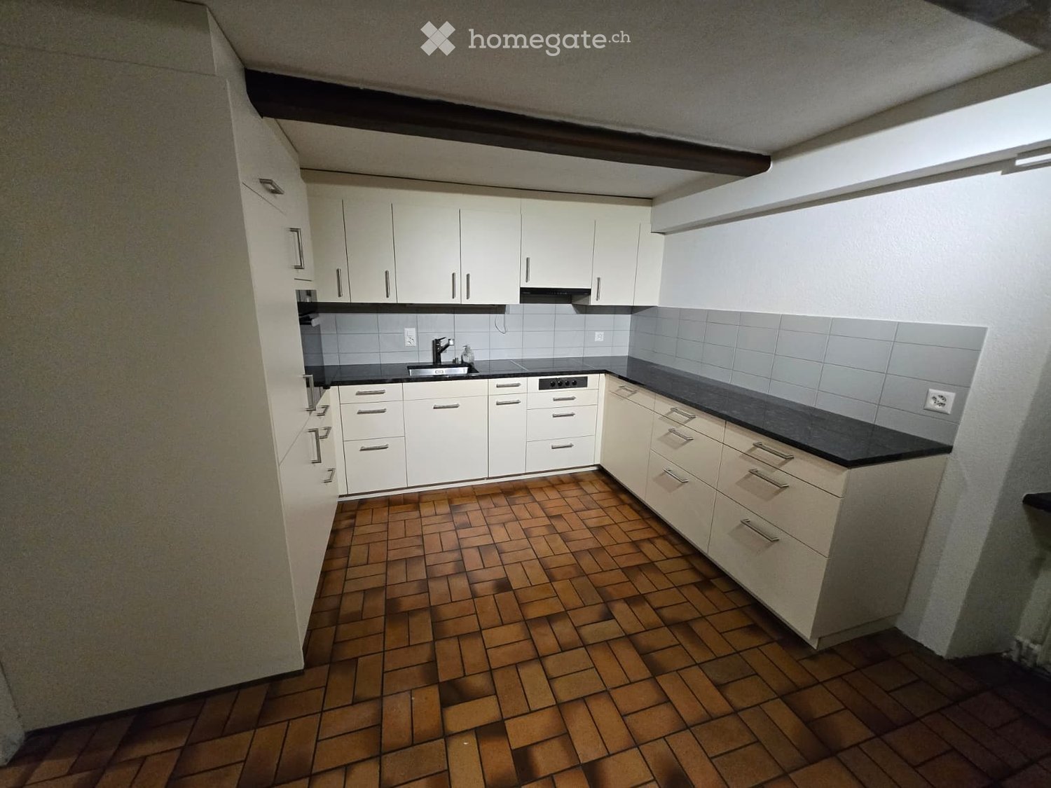 Exklusives 6.5-Zimmer-Einfamilienhaus – frisch kernsaniert in Frenkendorf - Bild 2