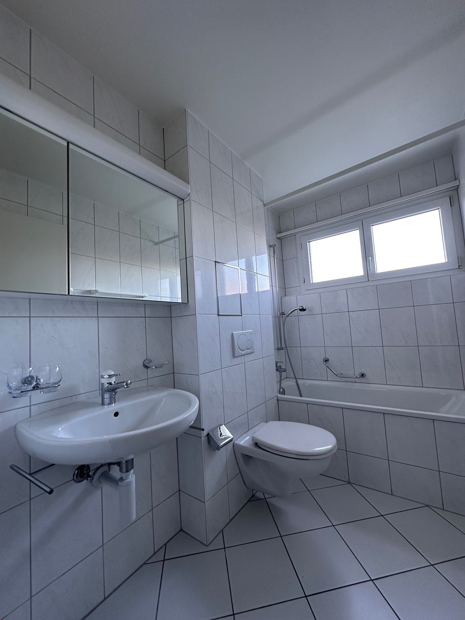 Sonnige 4,5 Zimmerwohnung mit Balkon -  Bild 11