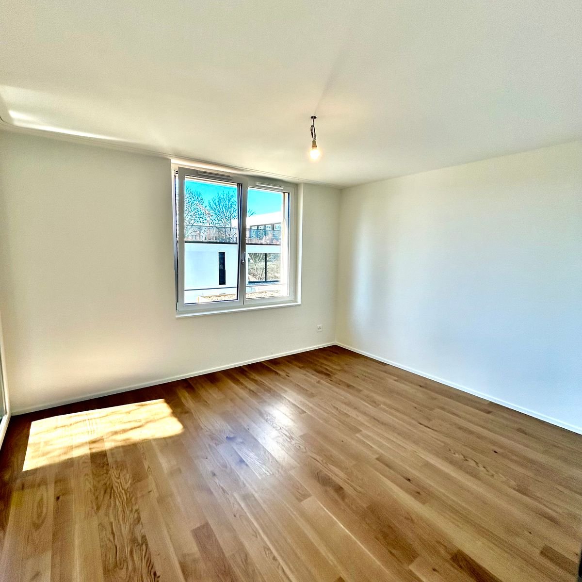 A 2 pas du centre de Prilly -  Bild 7