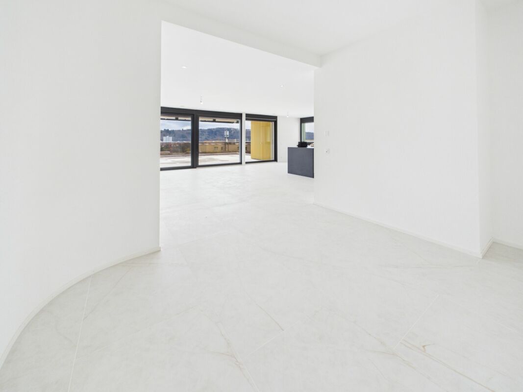 Exklusive 5.5-Zimmer-Terrassenwohnung in Umiken -  Bild 4