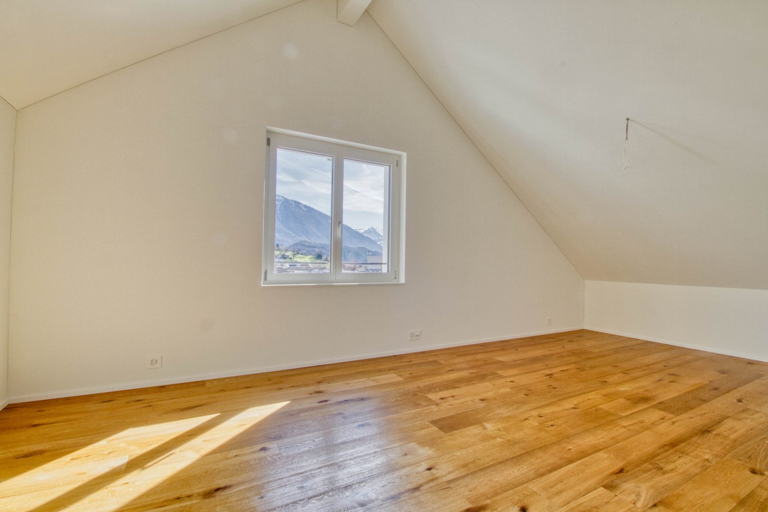 Über den Dächern von Kaltbrunn an zentraler Lage mit Aussicht in die Berge - Bild 9