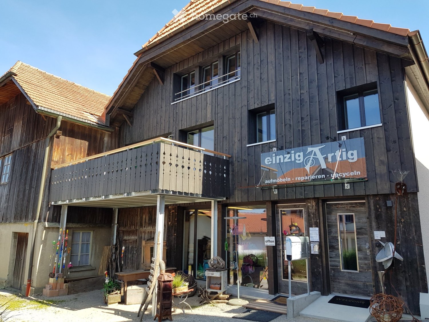 Total saniertes Dorfhaus mit Laden und grosser Duplexwohnung -  Bild 2