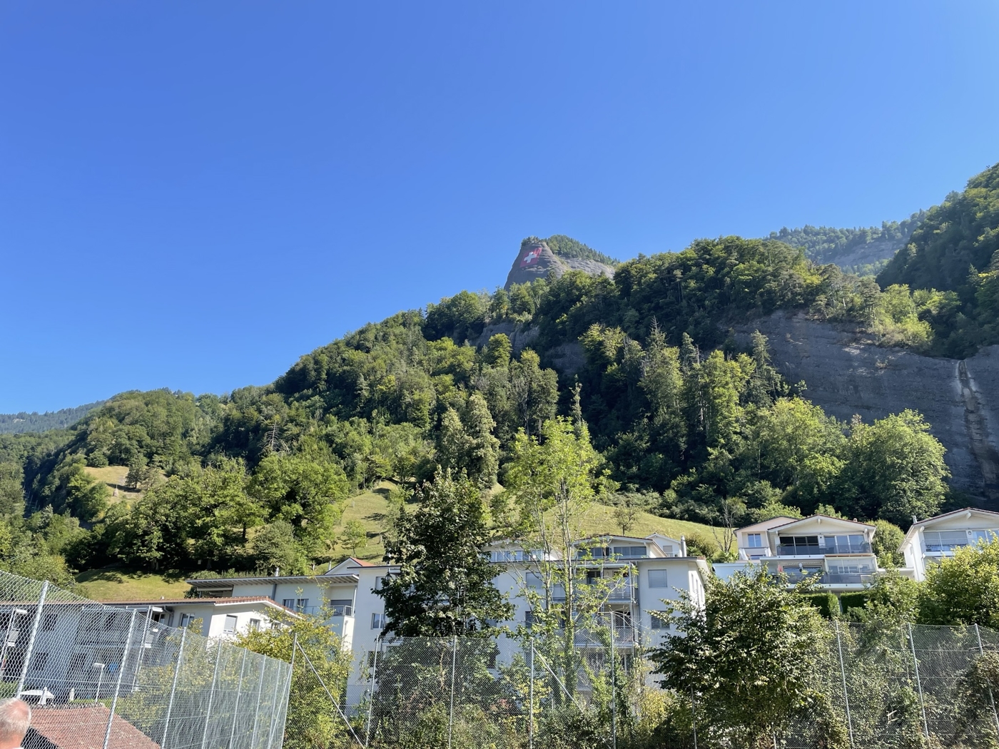 CASA RIVIERA IN VITZNAU ELEGANTE 3.5 ZIMMERWOHNUNGEN 3.OG IM DORF - Umgebung