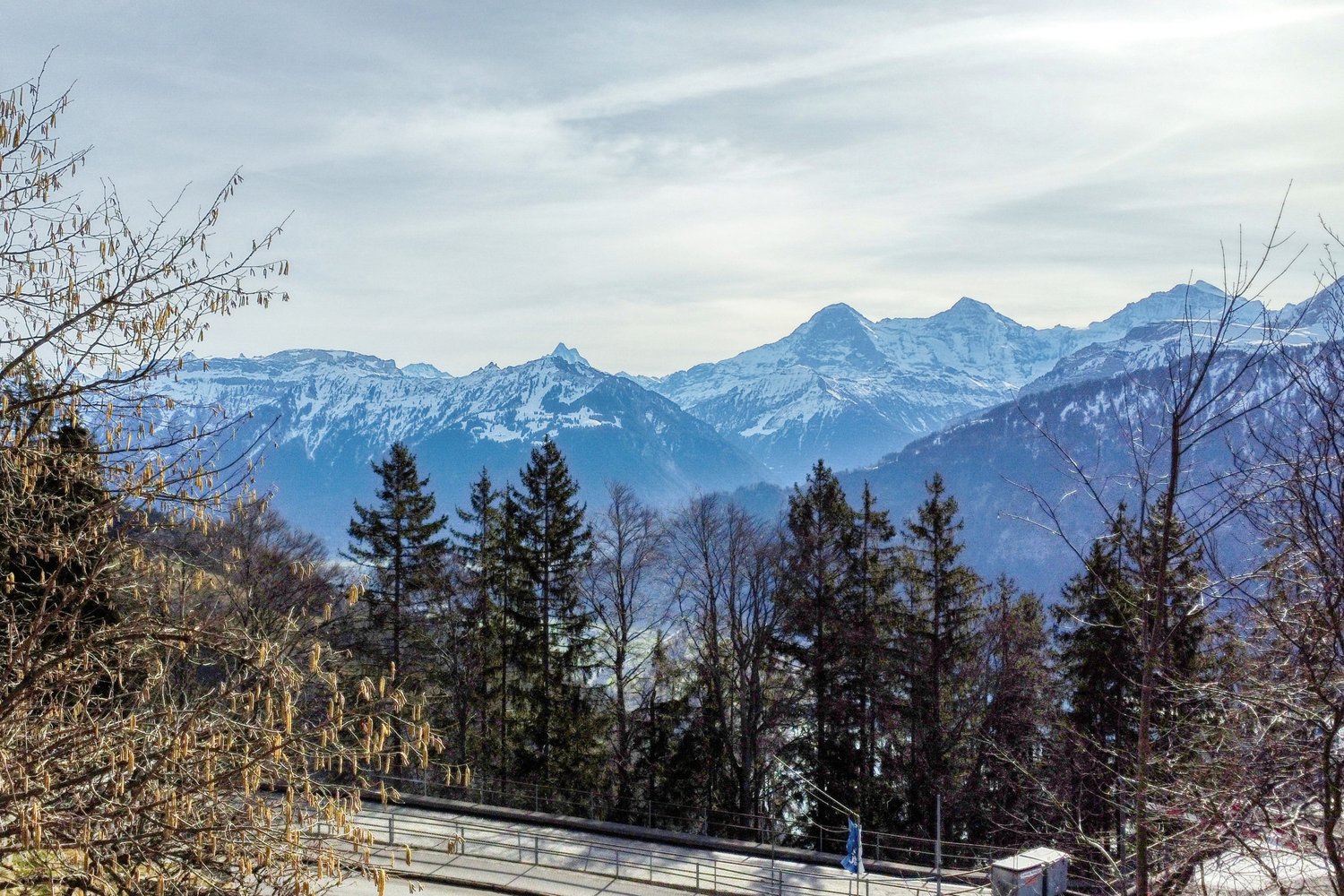 Neubau 6-Zimmer-Einfamilienhaus mit herrlichem Bergblick - DJI_0072_hdr