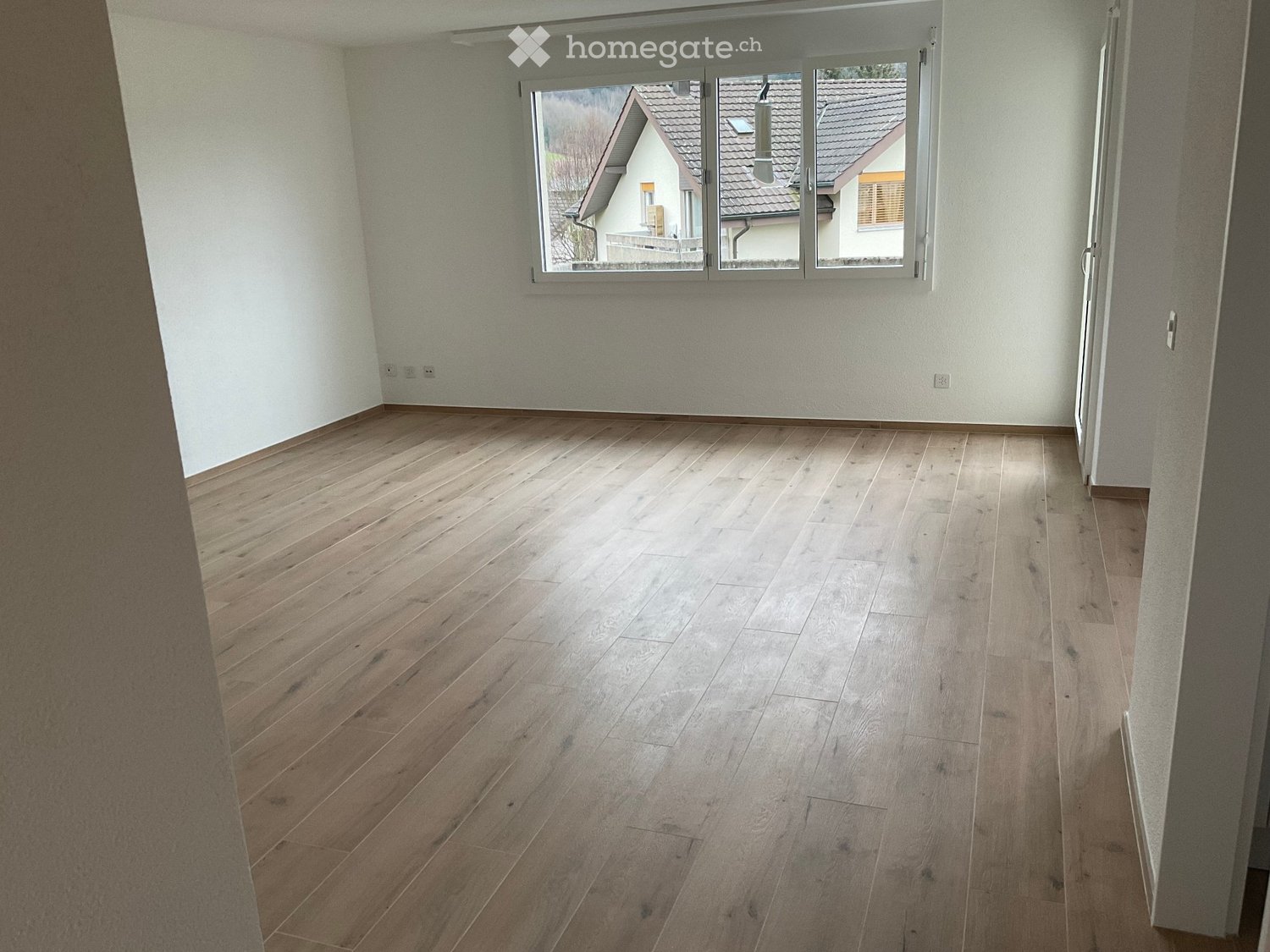 Stilvolles Wohnen im Grünen  kernsanierte 3.5-Zimmerwohnung - Bild 12