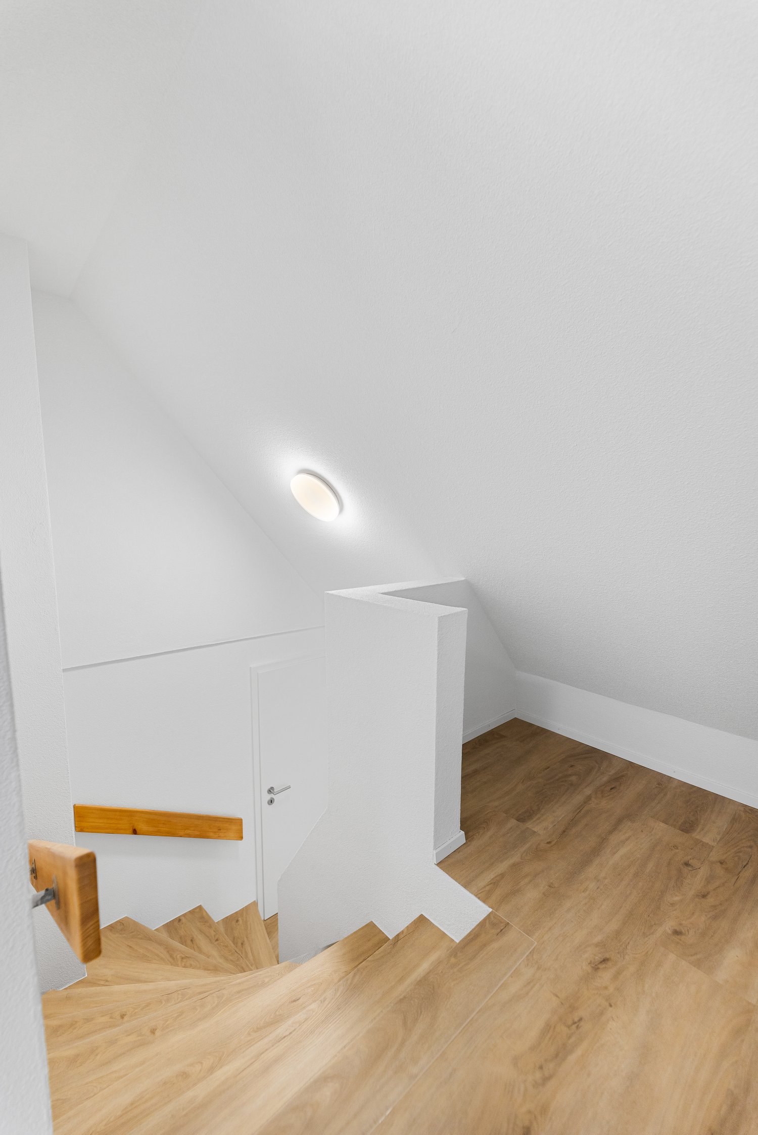 6-Zimmer-Einfamilienhaus mit Garten und Garage in Winznau -  Bild 13