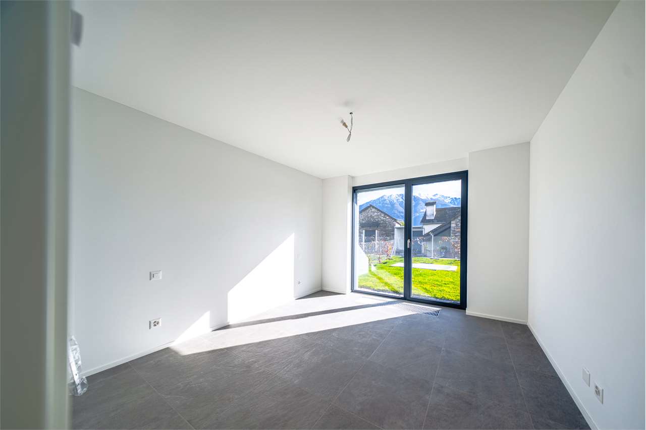 2.5 con giardino NUOVO Minusio vista lago - Bild 11