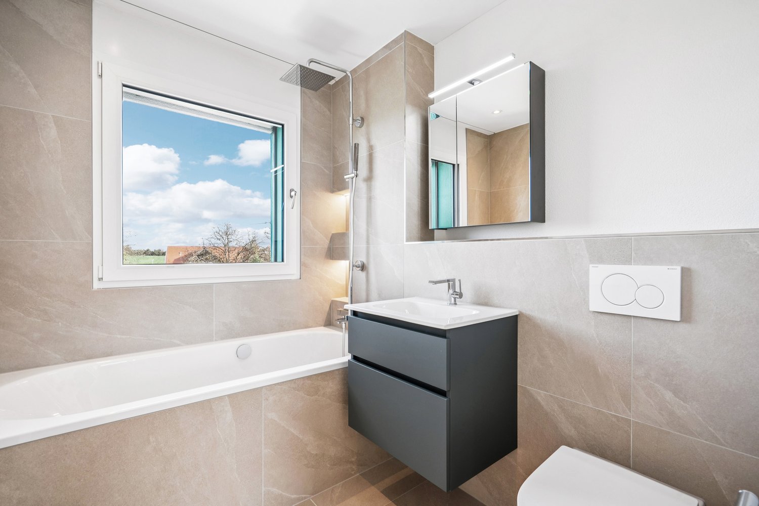 Schlüsselfertig: Stylisch und mit schönem Weitblick (B) - Bild 12