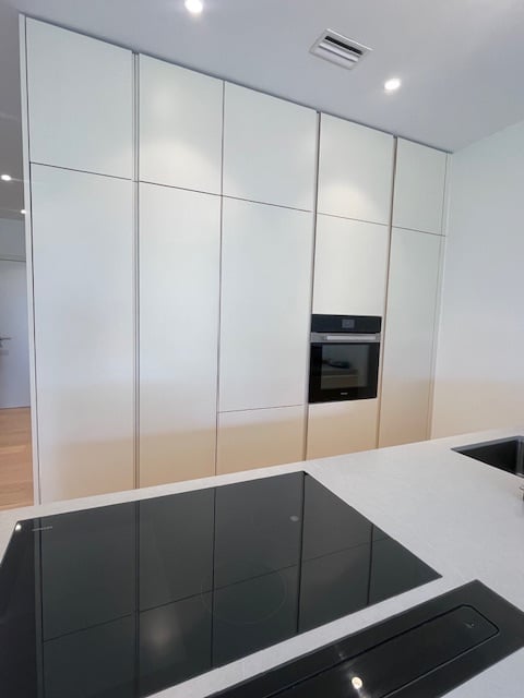 Moderne 2.5-Zimmer-Wohnung mit Stadtblick in Lugano -  Bild 8