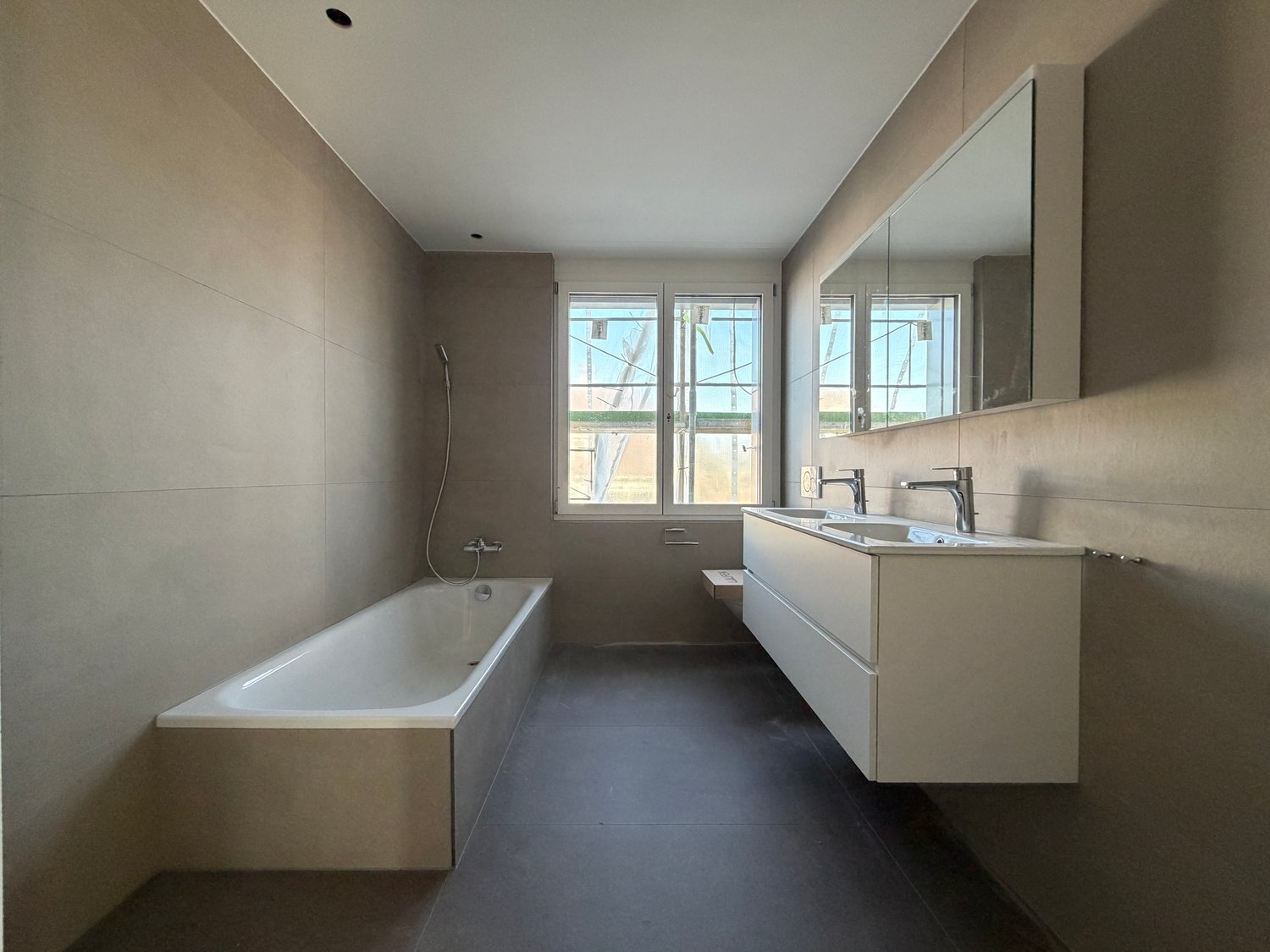 Erstvermietung 5.5-Zimmer-Neubau-Wohnung -  Bild 9