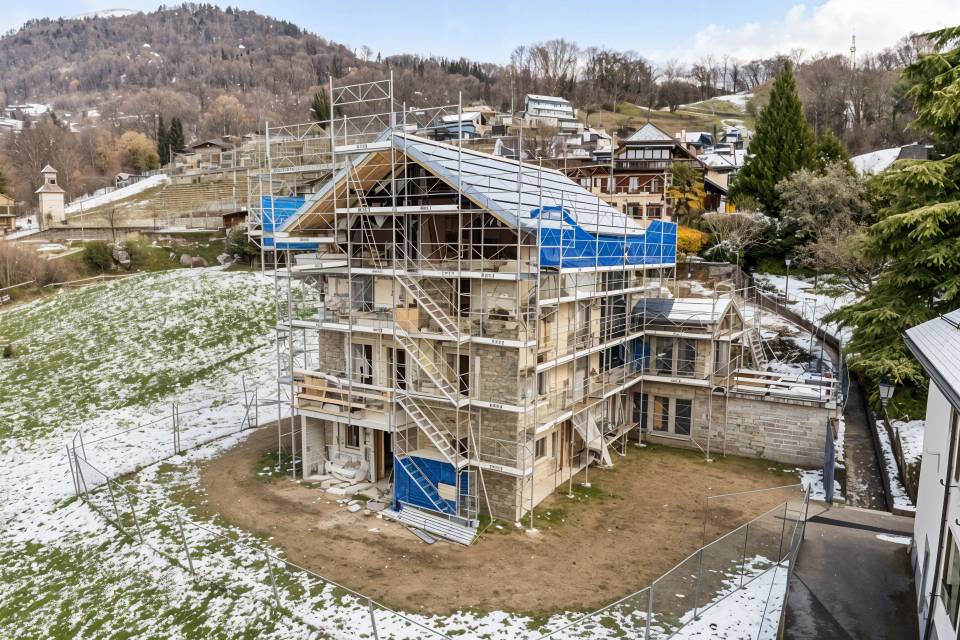 Élégant 3.5 pièces rénové - Brent / Montreux - Vue drone façade