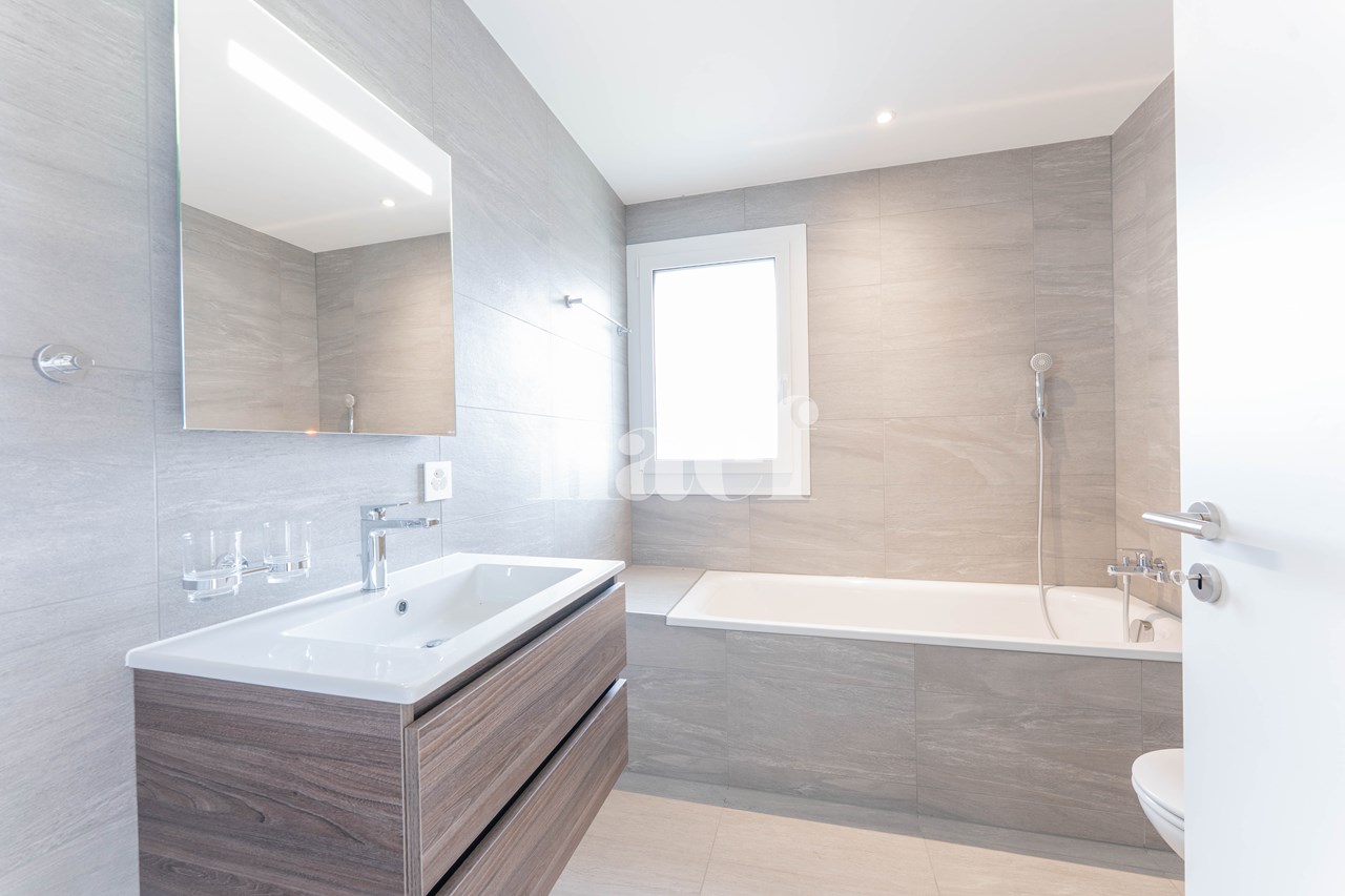 Appartement neuf de 5.5 pièces duplex avec grande terrasse et balcon à vendre à Prévonloup -  Bild 8