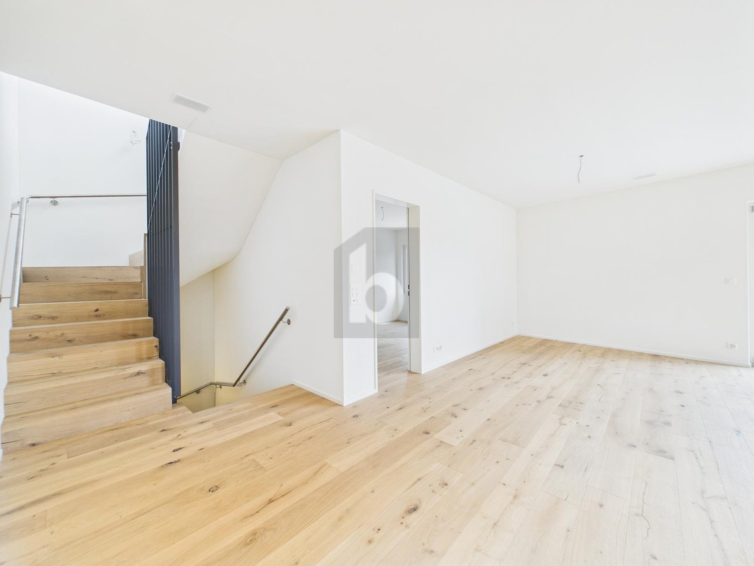 MINERGIE, MIT ZWEI TERRASSEN UND GARTENSITZPLATZ - Bild 3