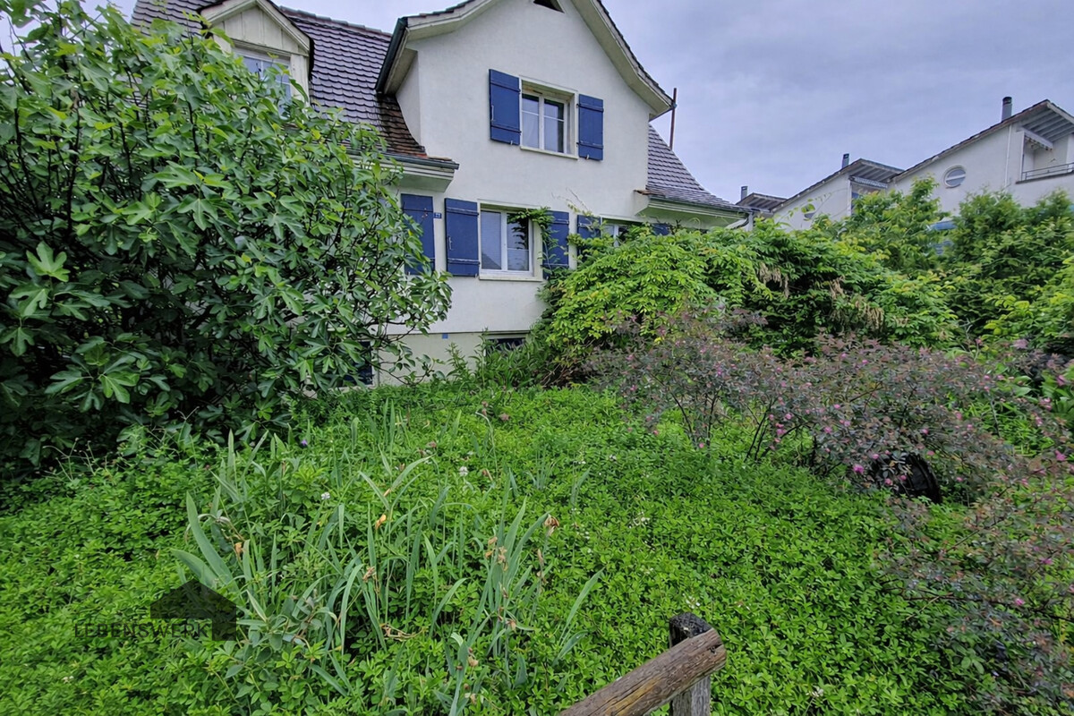 Ein Grundstück für Ihr Lebensprojekt. 855 m² Bauland in Romanshorn TG - bestehendes Wohnhaus