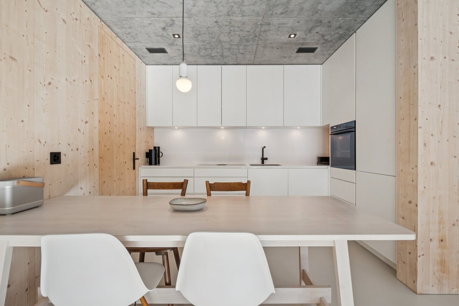 Elegantes Refugium in sonniger Hanglage als Erstwohnsitz - Walde Immobilien AG