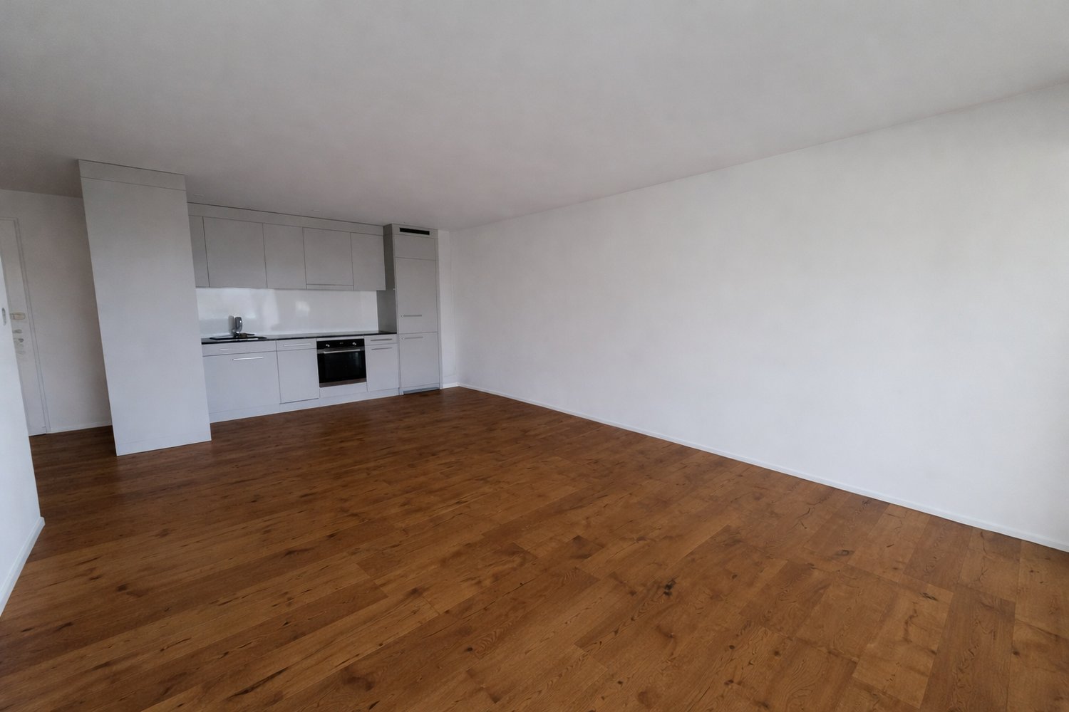 Moderne 2-Zimmer-Wohnung mit Balkon in Lengnau -  Bild 2