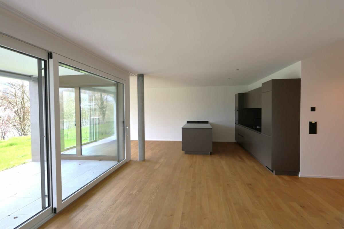 4.5 Gartenwohnung mit Blick auf die Aare - Küche/Wohnen