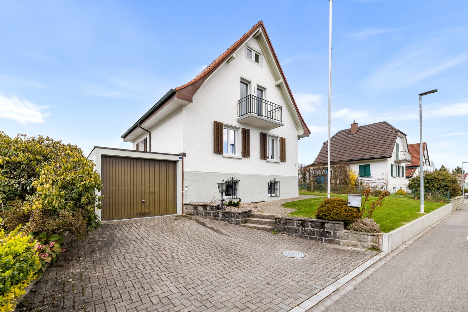 6-Zimmer-Einfamilienhaus mit Garten und Garage in Winznau -  Bild 3