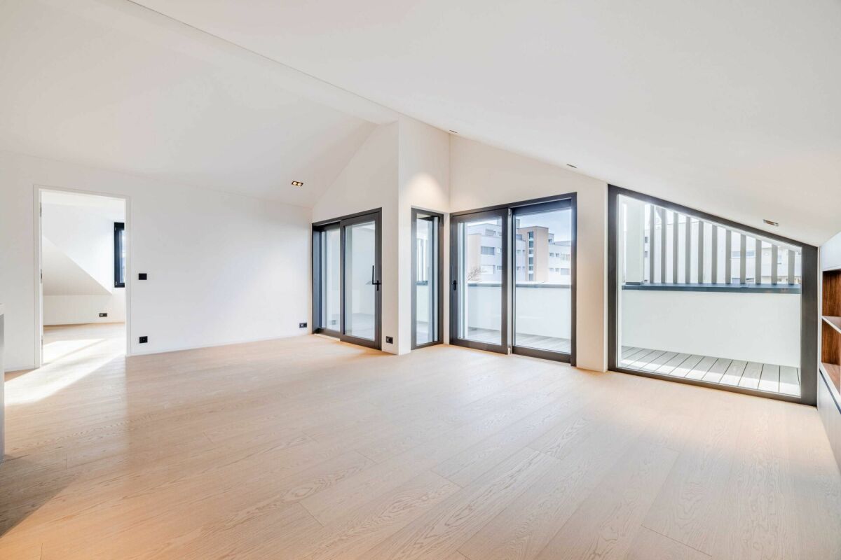 Erstbezug Neubau: Design, Licht & Komfort - Exklusive 5.5 Zimmer-Dachattikawohnung im beliebten Horn - Bild 7