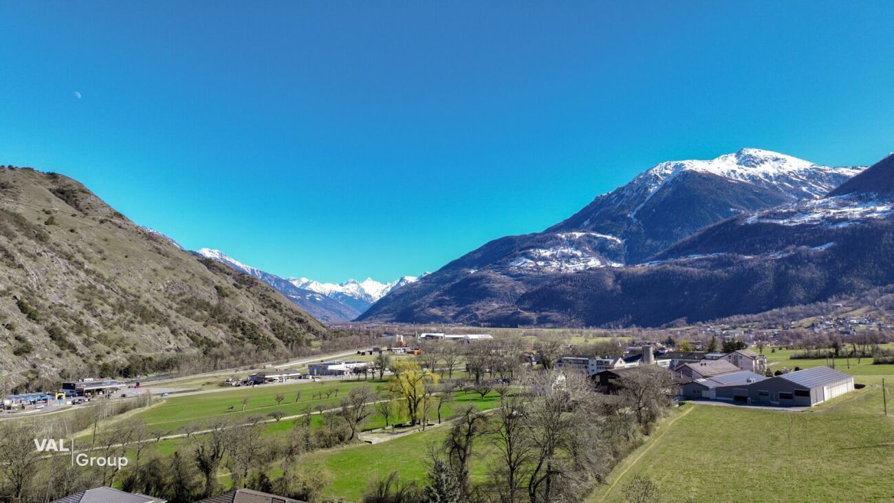 Exklusive Attikawohnung mit grosser Terrasse und Weitsicht - Bild 7