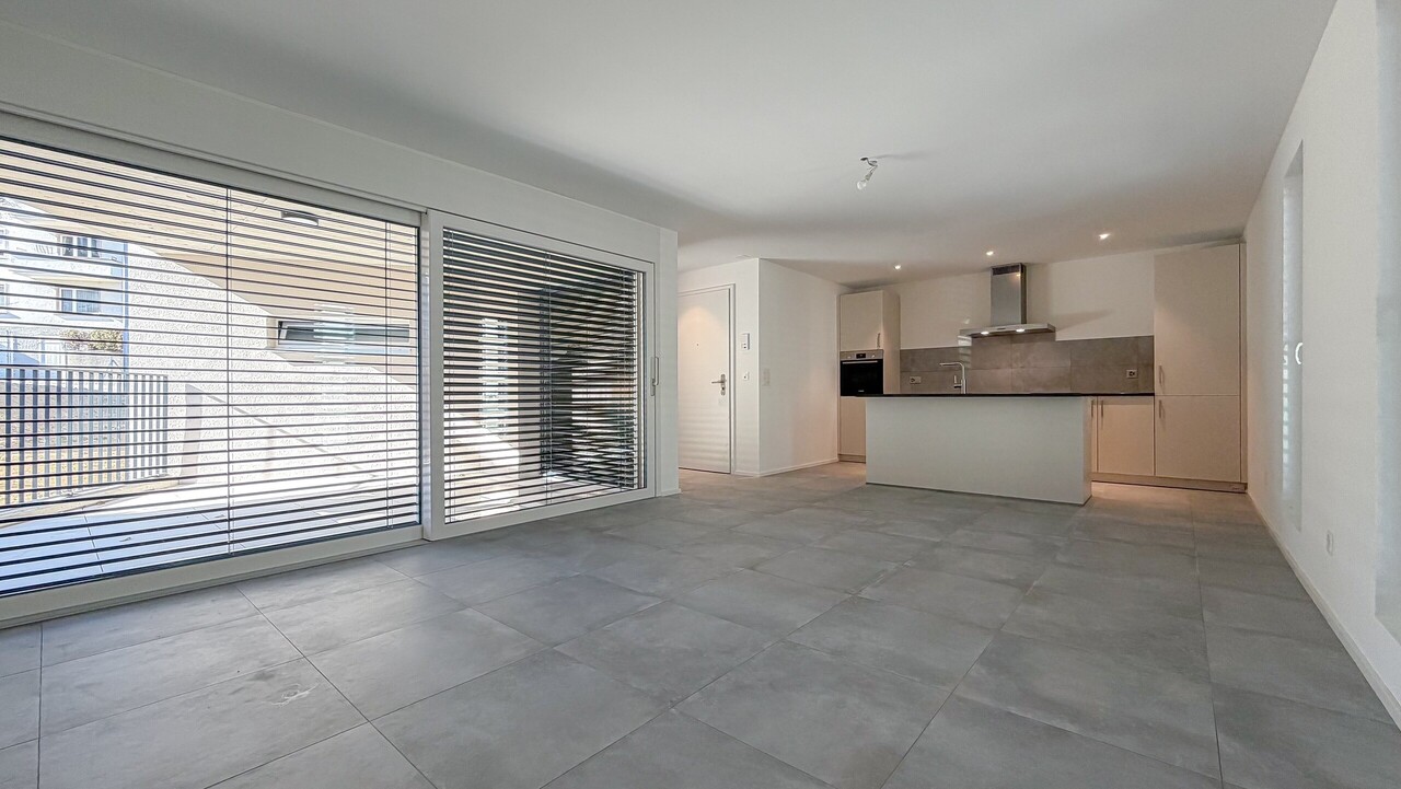 CHARMANT 3.5P NEUF AVEC TERRASSE A DEUX PAS DE LA GARE DE FRIBOURG - Bild 5