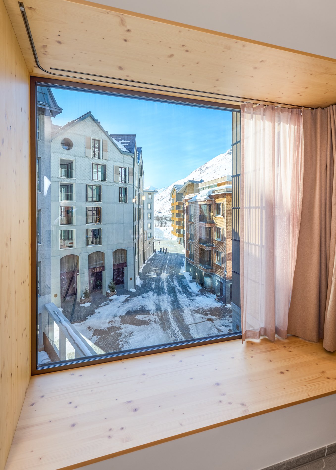 Stylish 3-Bedroom Apartment in Andermatt - Bild 3