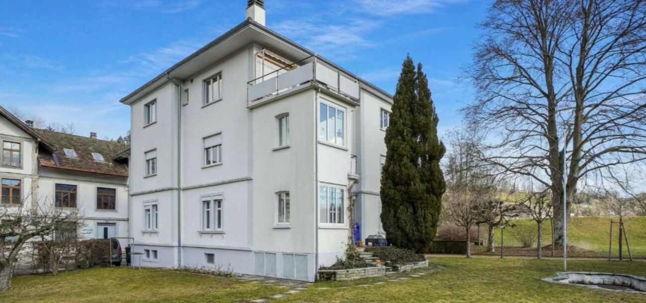 Spannendes Projekt aus Mehrfamilienhaus und grossem Gartenanteil als Baulandreserve - Bild 1