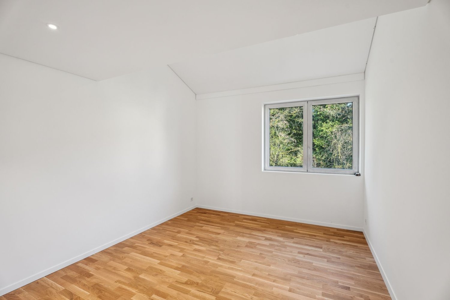 Élégant duplex 5.5 pièces avec mezzanine et ascenseur privatif - Bild 9