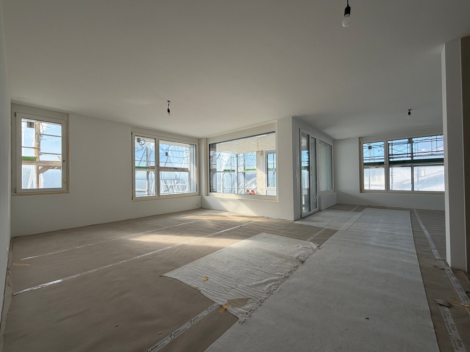 Erstvermietung 5.5-Zimmer-Neubau-Wohnung -  Bild 2