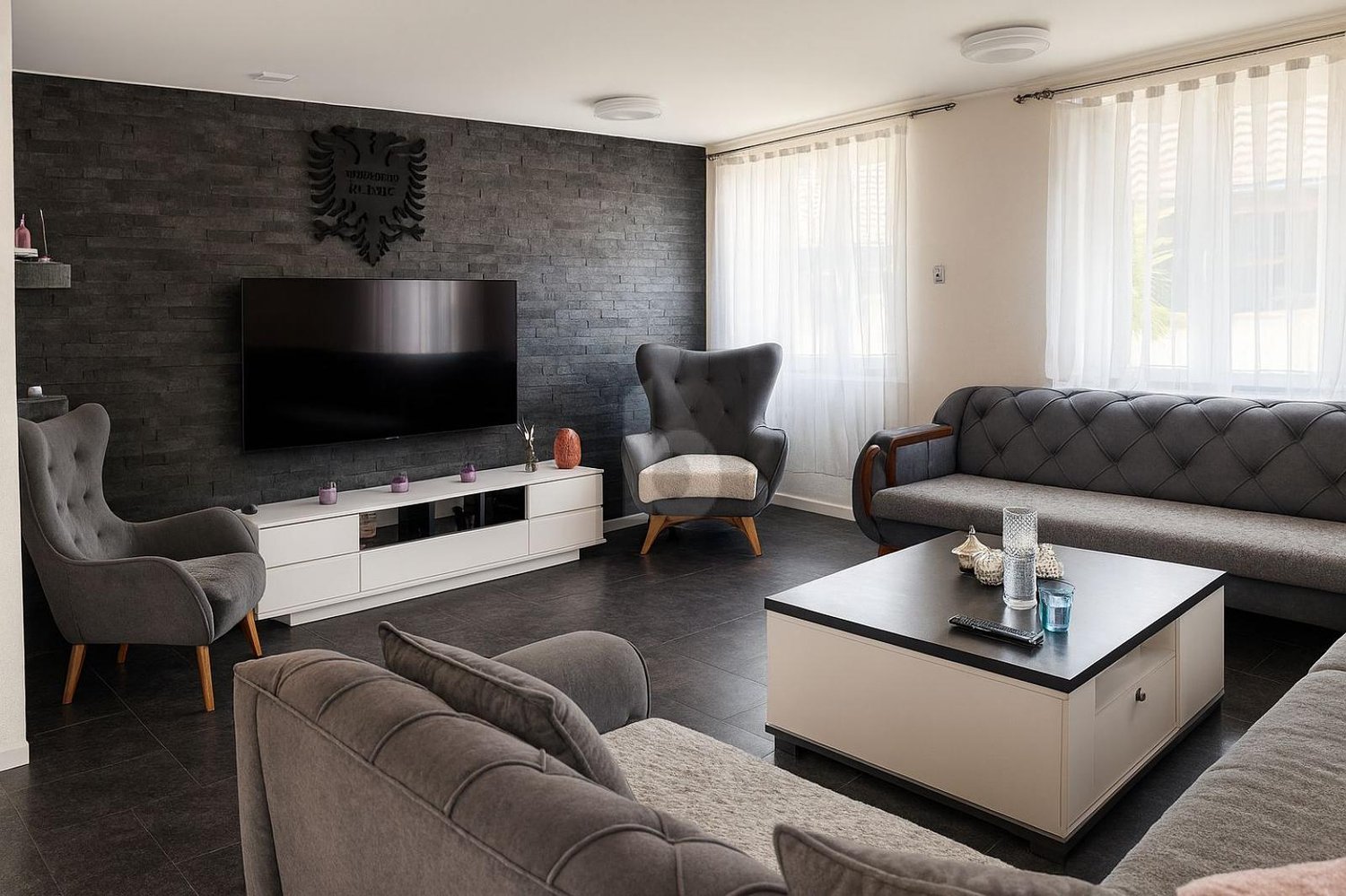 ENTIÈREMENT RÉNOVÉ,  RENDEMENT NET 5,7% -  Bild 2