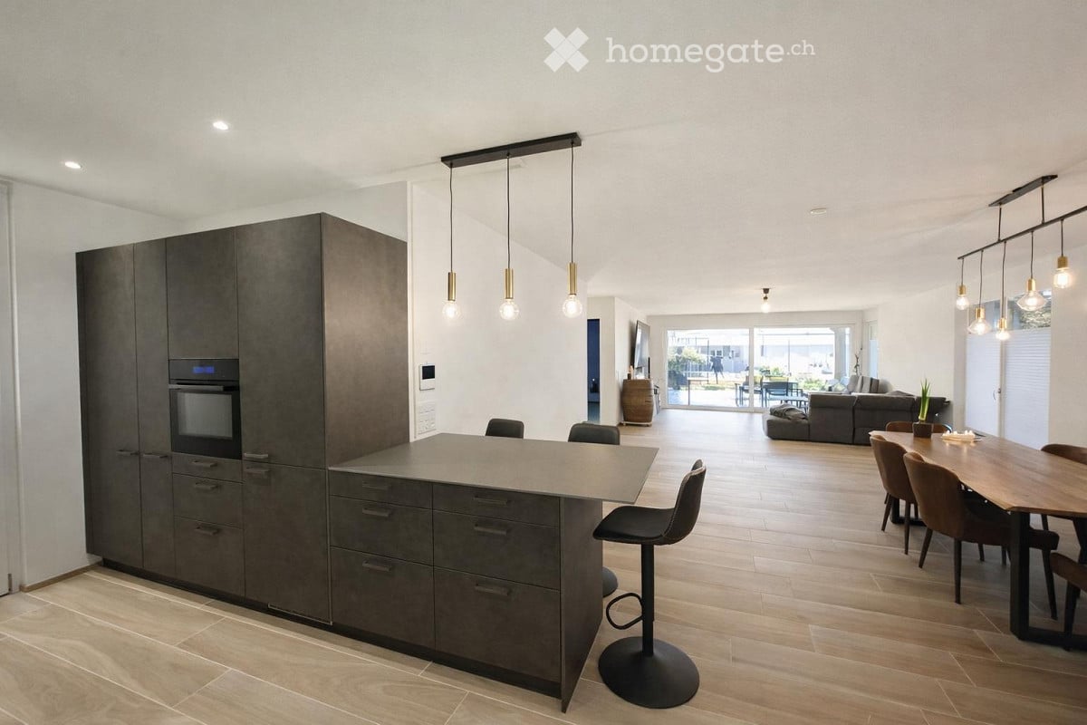 Exklusive, neuwertige EG-Wohnung mit 154 m² Fläche / nur vier Parteien - Bild 4