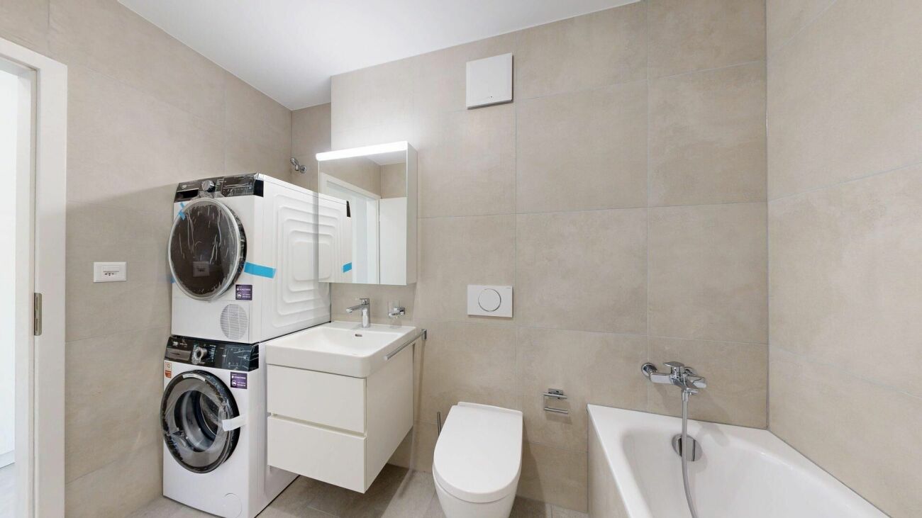 3.5 Zimmer-Wohnung mit Gartensitzplatz - Bad