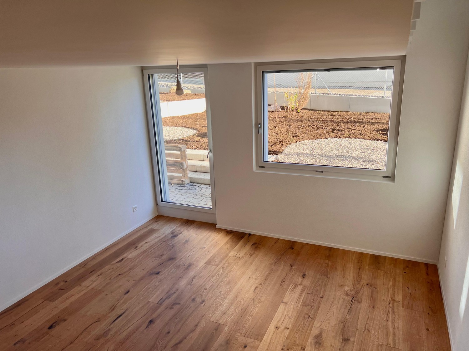 Neubau Erstbezug - Hochwertiges 5.5 Zimmer Reihenhaus mit Garten -  Bild 4