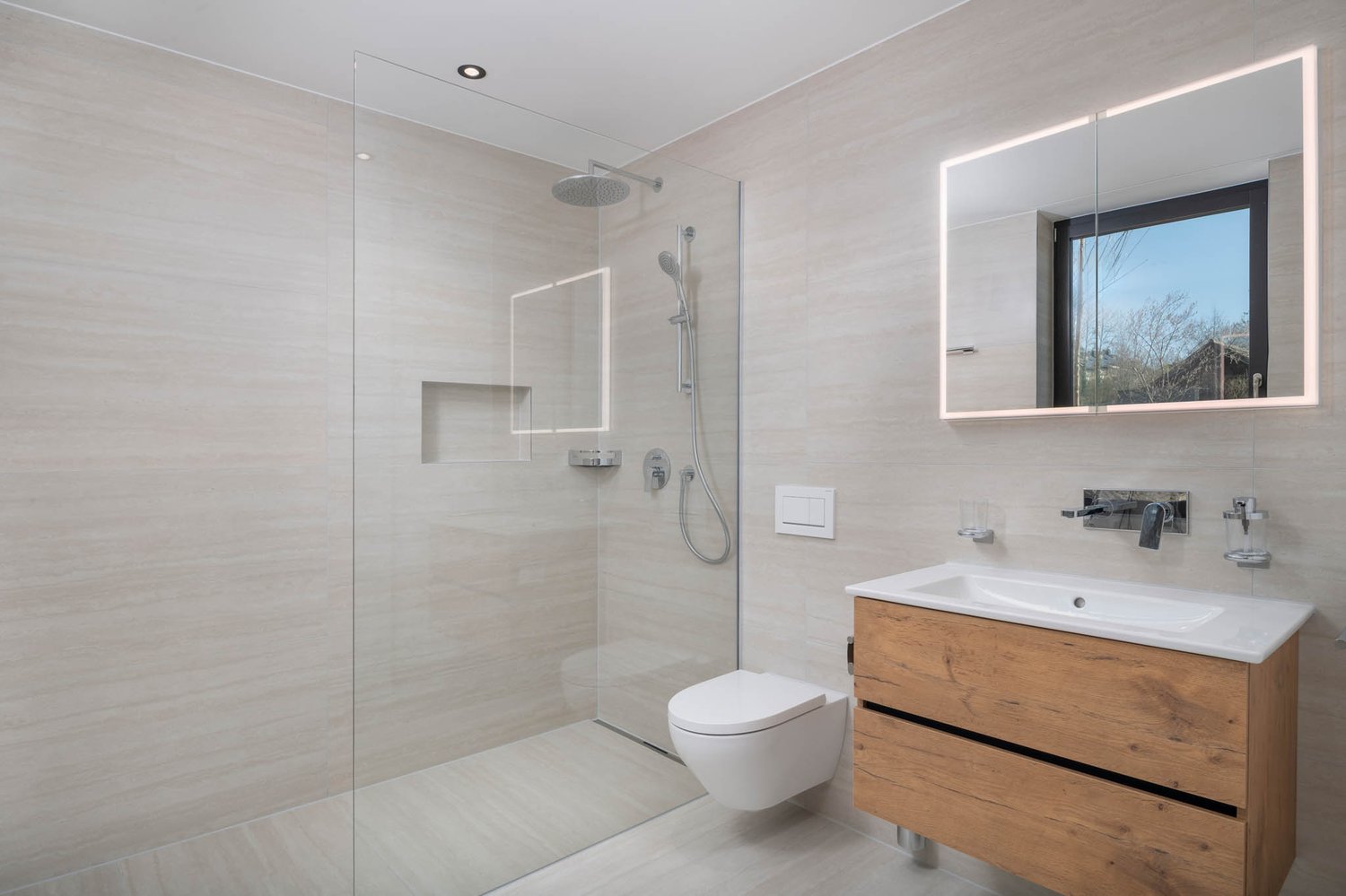 Exklusive und hochwertige 4.5-Zimmer-Terrassenwohnung - Ihr Traumdomizil mit Teilseesicht in Uerikon - Bild 11