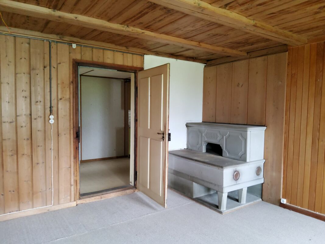 Ehemaliges Bauernhaus mit Baulandreserve und Architekturverpflichtung - Ehemaliges Bauernhaus Gotthelfstrasse 25, 3437 Utzenstorf