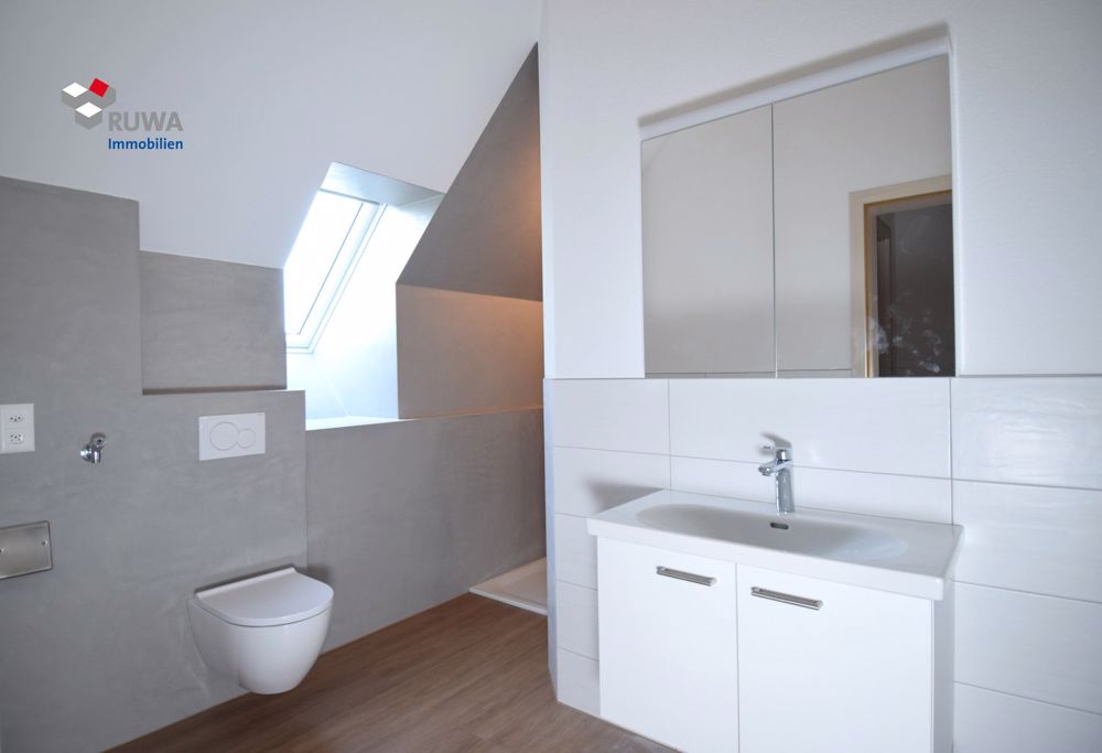 ERSTVERMIETUNG: Wunderschöne und grosse 4½ - Zimmer-Dachwohnung in Höchstetten - Bild 3