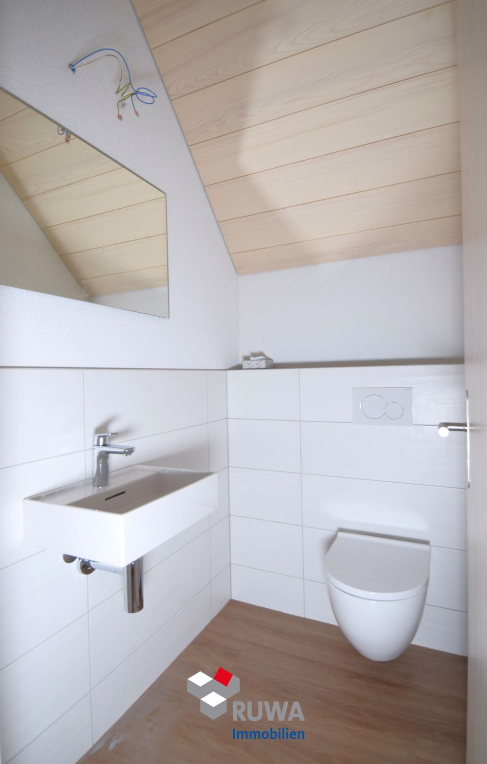 ERSTVERMIETUNG: Wunderschöne und grosse 4½ - Zimmer-Dachwohnung in Höchstetten - Bild 5