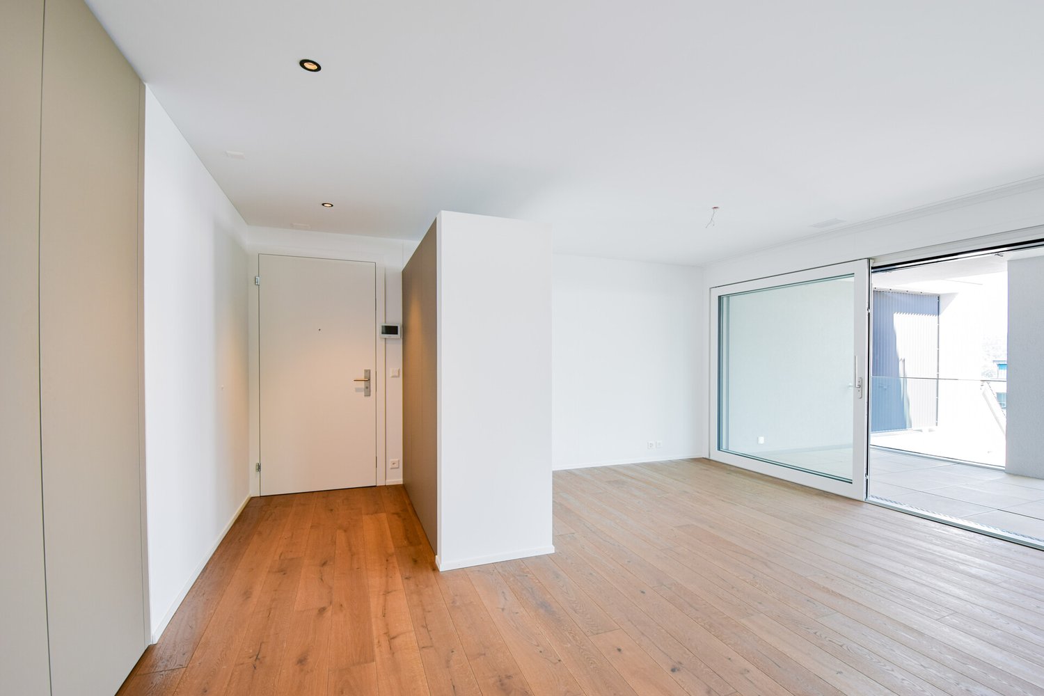 Attraktive 4.5-Zimmer-Wohnung mit Seeblick im "Lake Ville" Thalwil - Entrée / Wohnen