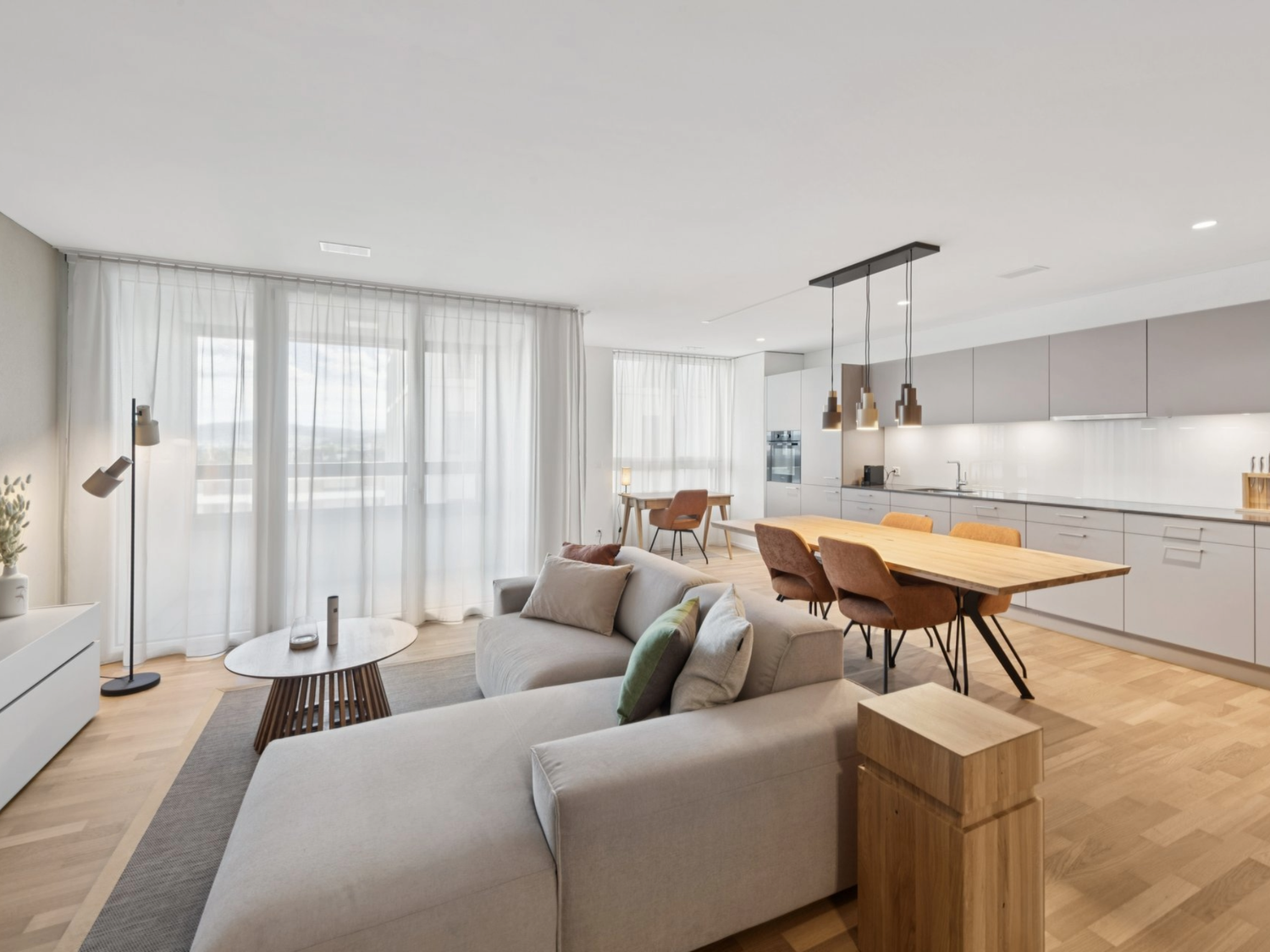 Möblierte Apartments mit Madrid Flair  direkt im grössten Shoppingcenter der Schweiz! -  Bild 2