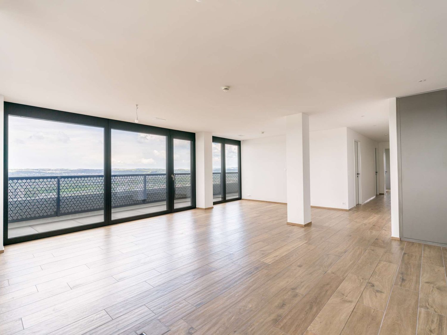 Über den Wolken: Exklusive 5.5-Zimmerwohnung im 31. Stock mit Panoramablick -  Bild 6