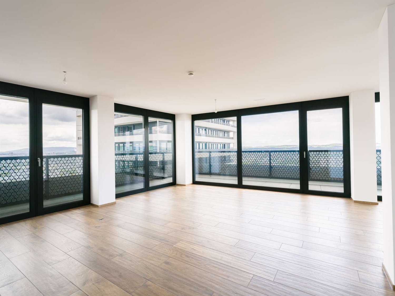 Über den Wolken: Exklusive 5.5-Zimmerwohnung im 31. Stock mit Panoramablick -  Bild 5